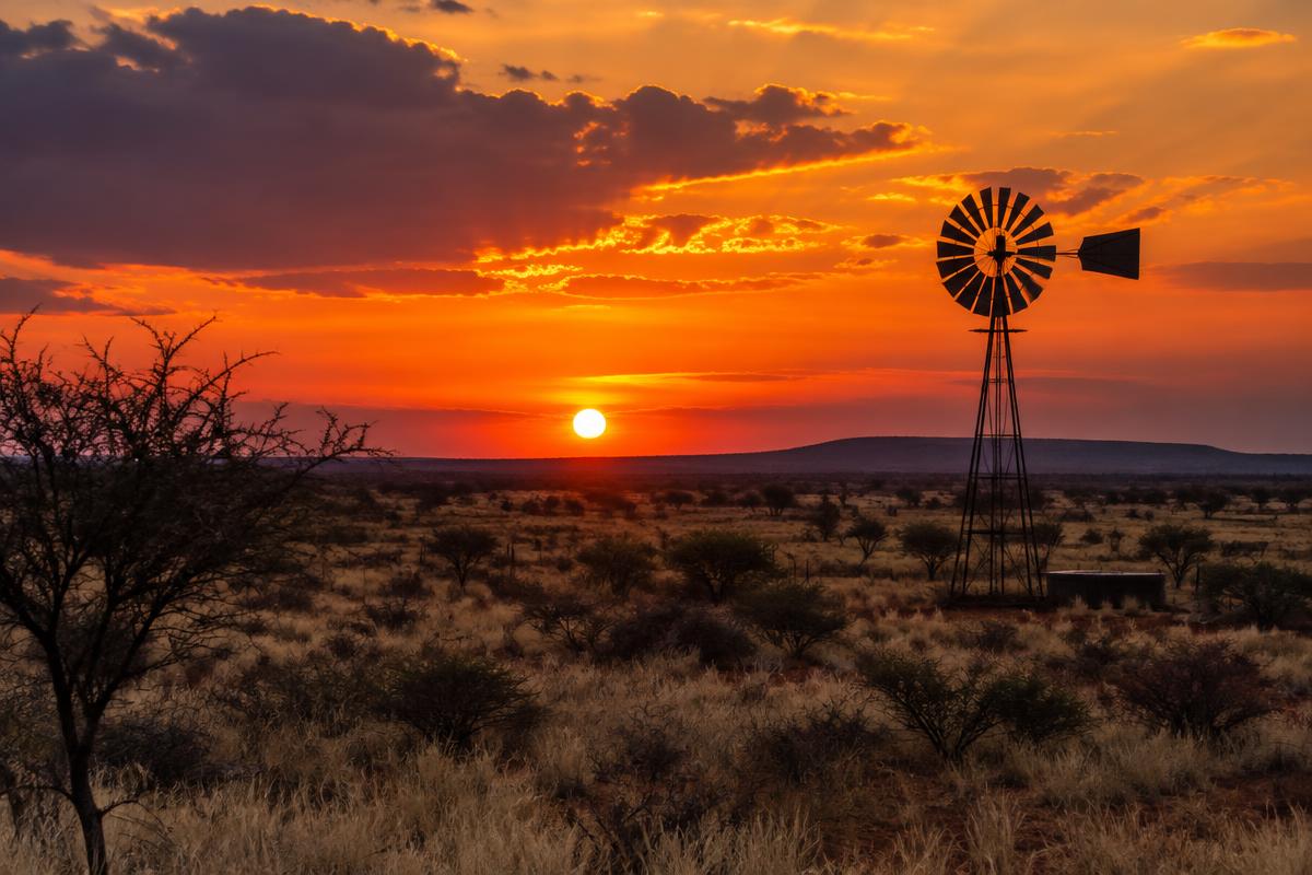 Kalahari thornveld sunset near Vryburg